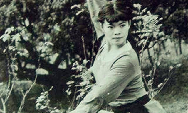 70年代女飞贼:拜和尚为师,轻功傍身,却踏上不归路,24岁被击毙_宋莲萍