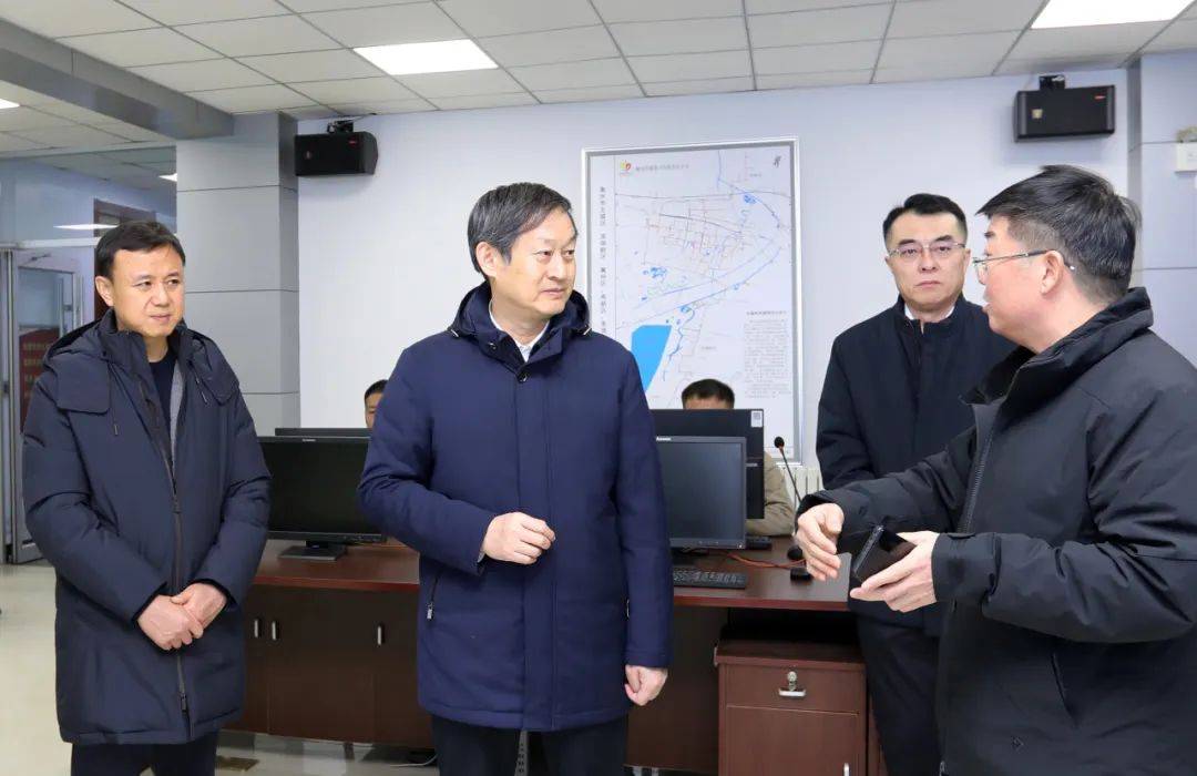 衡水市市委书记吴晓华调研低温雨雪天气防范应对工作_群众_交通