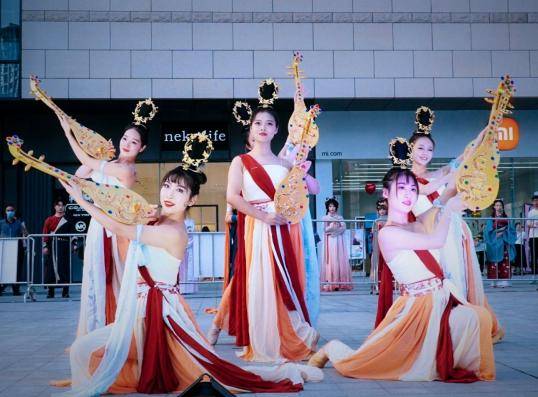 南平舞蹈队演出派遣,武夷山流行摇滚乐队演出,建瓯歌手演出,建阳活动