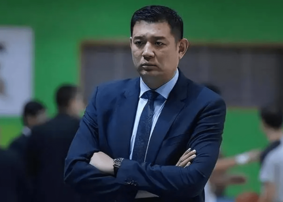 男篮巩晓彬近况:54岁依旧很帅,财富自由,儿子拜师伊巴卡_巩俊彤_实力