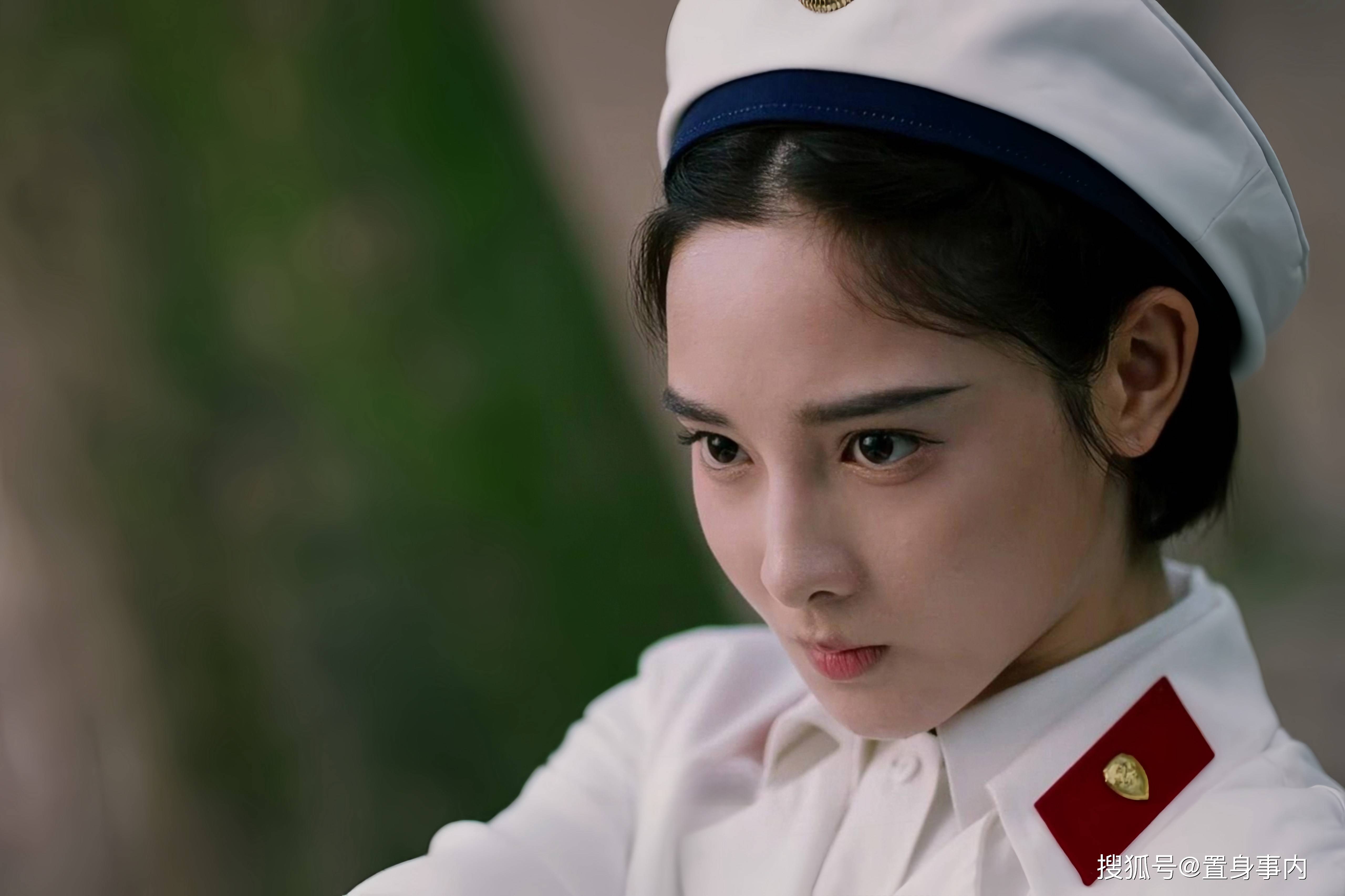 "硅胶脸"尬演女公安,盛世美颜全靠滤镜,央视热播剧让观众难绷_彭小苒