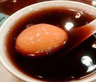它和鸡蛋是黄金搭档,在一起煮,强***补血又乌发,老人小孩要多吃(图1) 它和鸡蛋是黄金搭档,在一起煮,强***补血又乌发,老人小孩要多吃(图1)