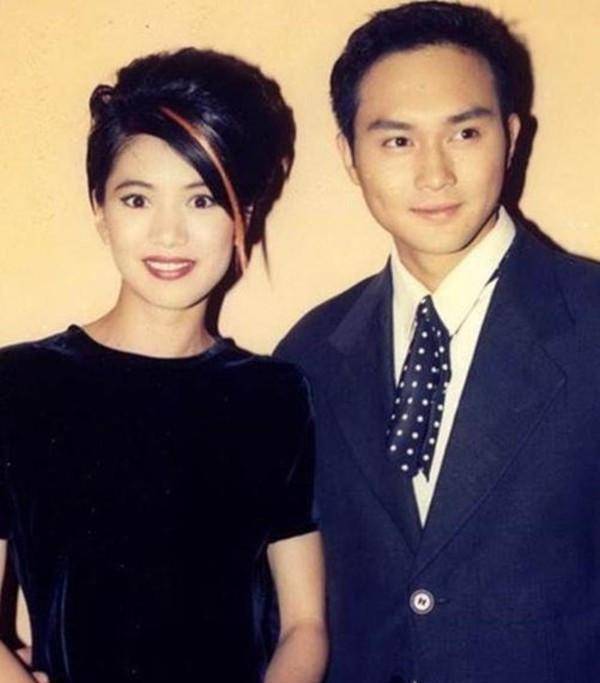 "港姐"袁咏仪:遭赌王包养,与成龙交恶,被张智霖宠爱19年_时候_何鸿燊