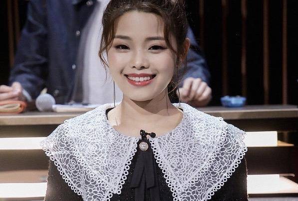 "莫小贝"长大了,王莎莎出演偶像剧,吻戏带感却遭群嘲_长相_电视剧