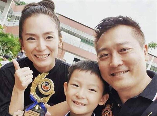 "最美何仙姑"被男友骗破产,束手无措靠按摩为生,如今瘦到认不出_作品