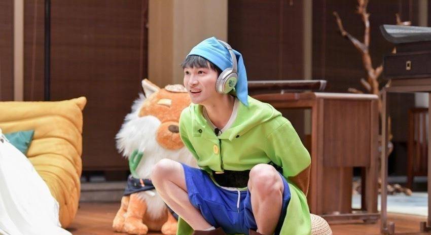 夏之光_王嘉尔_裤子