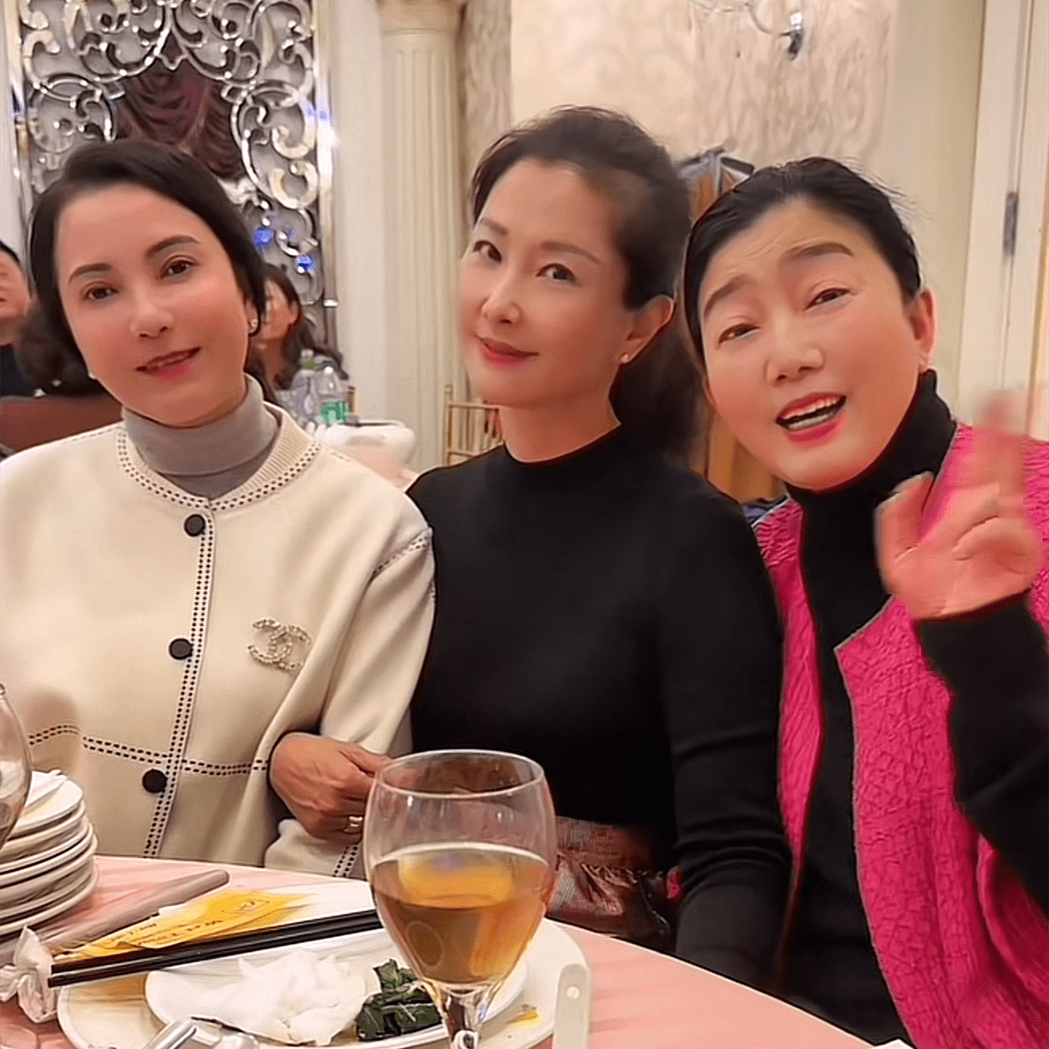 刘茜孙思瀚美国庆结婚20周年!