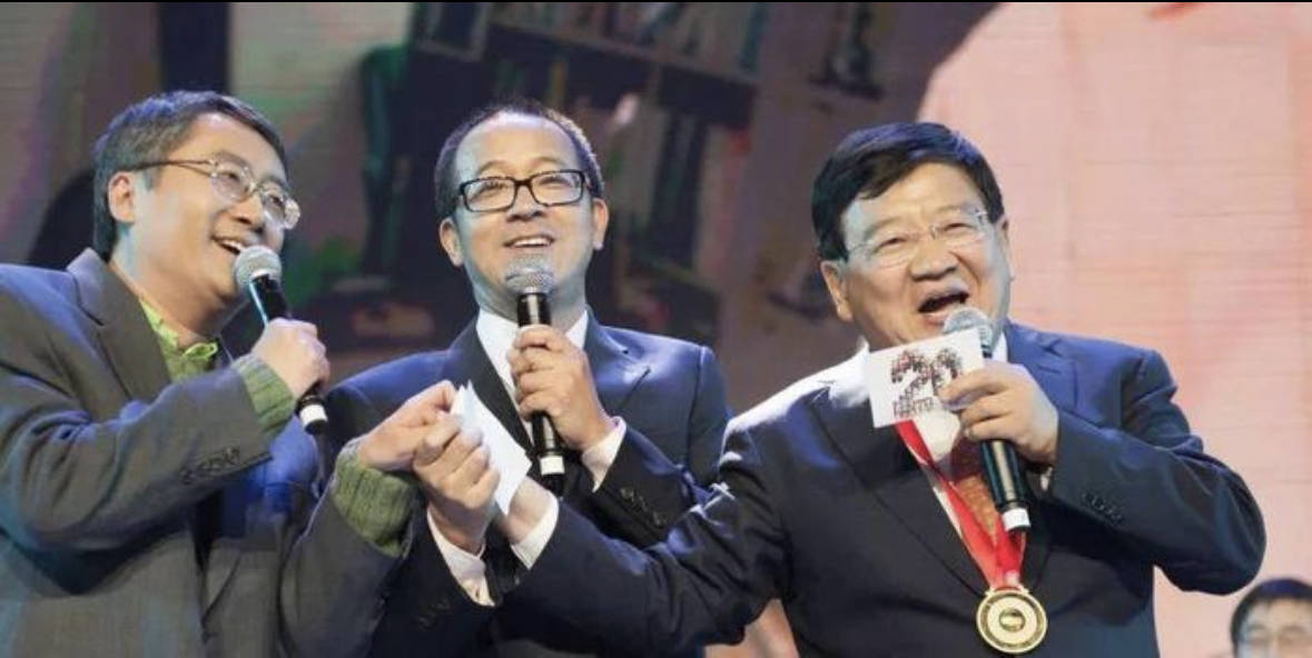 徐晓平与王强离开新东方后,共同创办了"真格天使"投资公司,转型成为