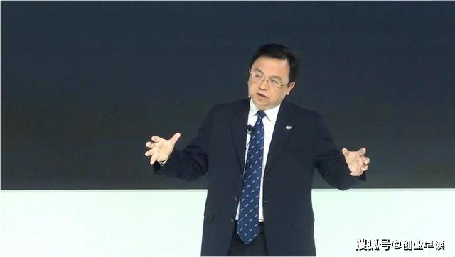 回顾王传福:15岁失双亲,嫂子卖嫁妆供学,百亿身家后不忘兄嫂情