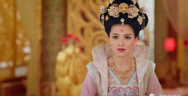 周秀娜饰演的郑纯熙在《宫心计2深宫计》终于识穿了「黑魔后」胡定欣