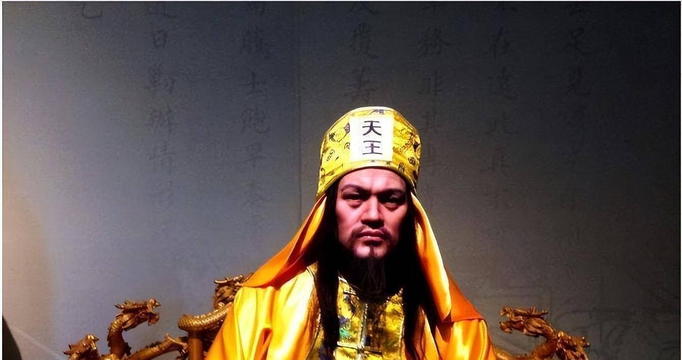 于是曾国藩上折反驳左宗棠称洪天贵福已死,而黄文金