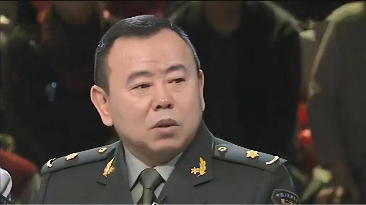 正师级干部潘长江,紧急回应全家移民美国,网友:这才是军人气节_直播