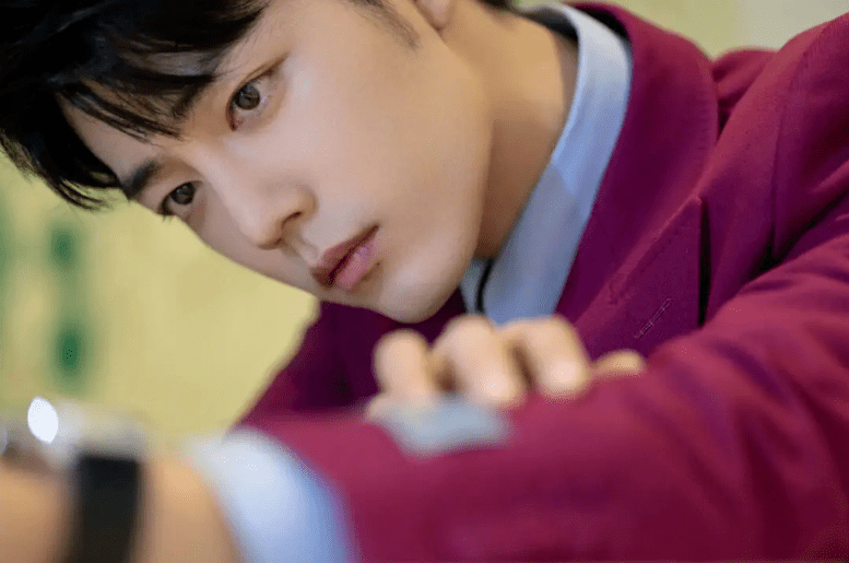 经纪人王力威退出肖战前工作室,已申请的多枚"肖战"商标均转让_双方