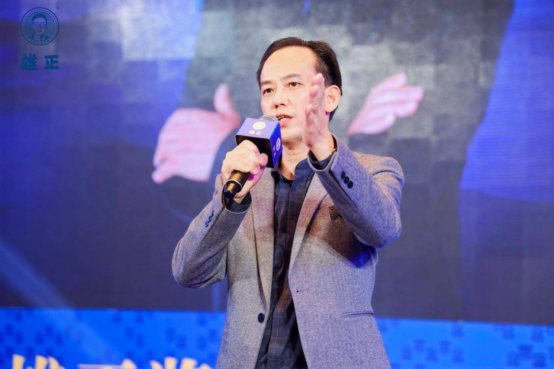 雄正酱香酒珠海市场发起人邓文亮:投资雄正酱香酒是高回报的不二选择