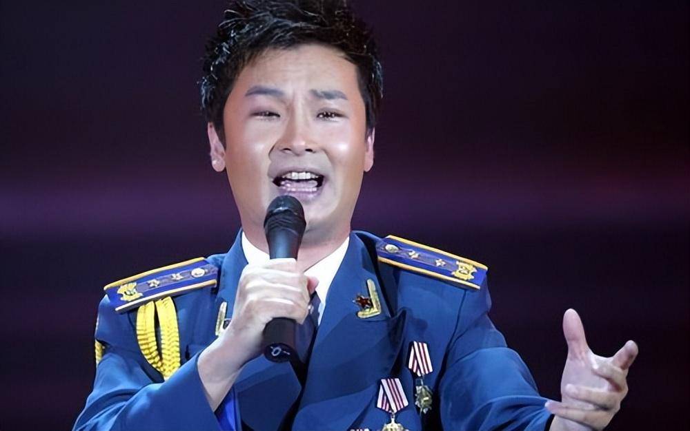 刘和刚:农村小子娶世界小姐,成名不忘本报恩乡亲,跪谢蒋大为_母亲