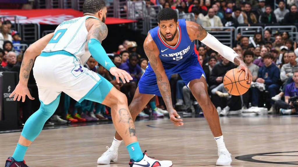 哈登29 6 8快船113-104战胜黄蜂,威少命中无解三分!_比赛_篮板_负值