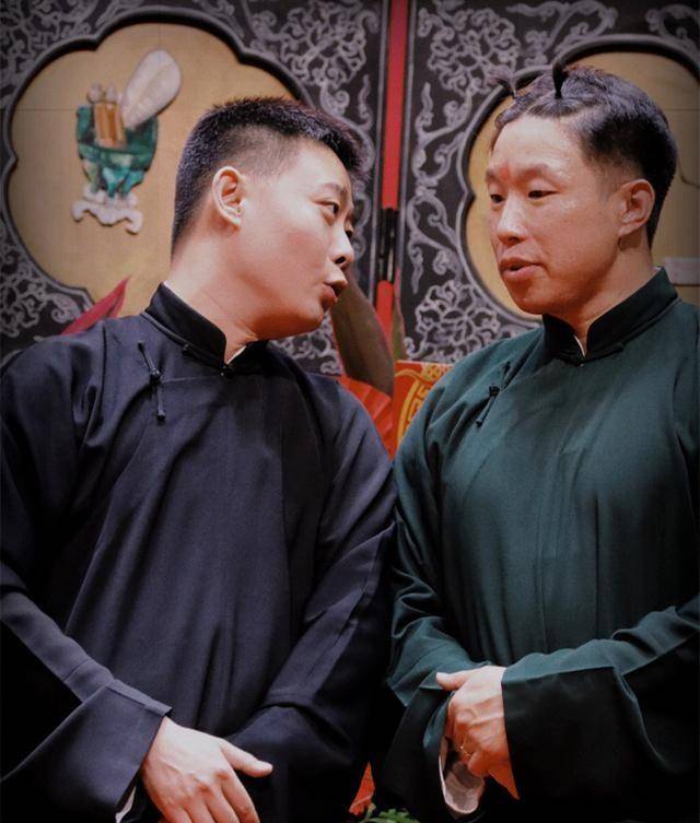 德云社副总栾云平忙碌行程,连发烧却始终奋发抒怀!_专场_张鹤伦_演出