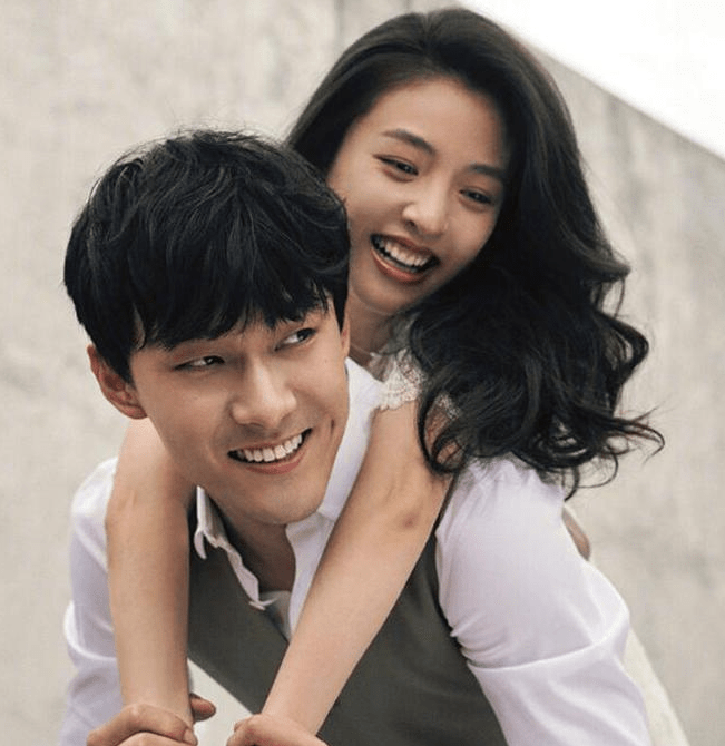 吴倩张雨剑离婚后首合体!带女儿游迪士尼,4岁女儿漂亮又灵气!