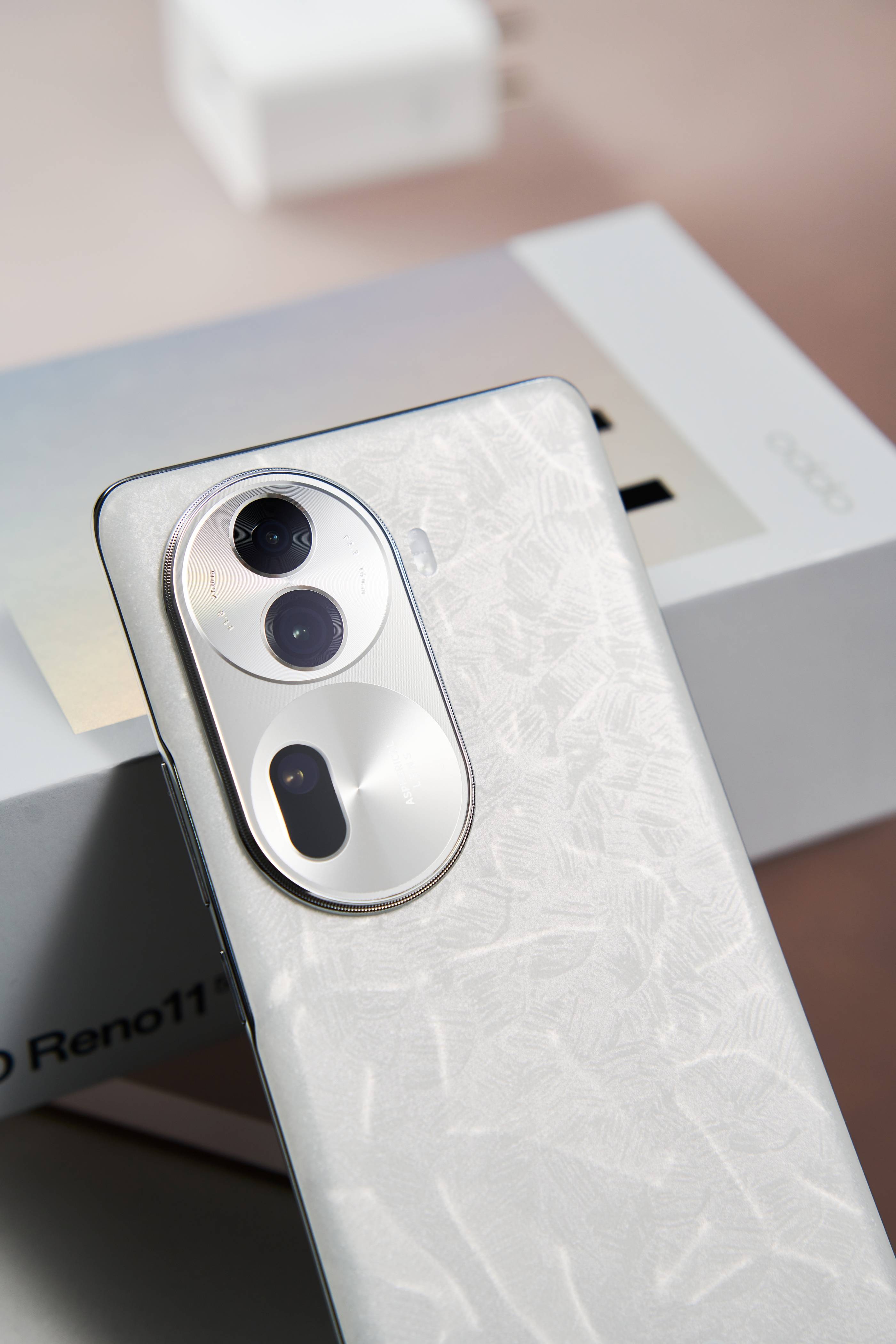 华为nova12系列真有那么香?_reno_机型_旗舰