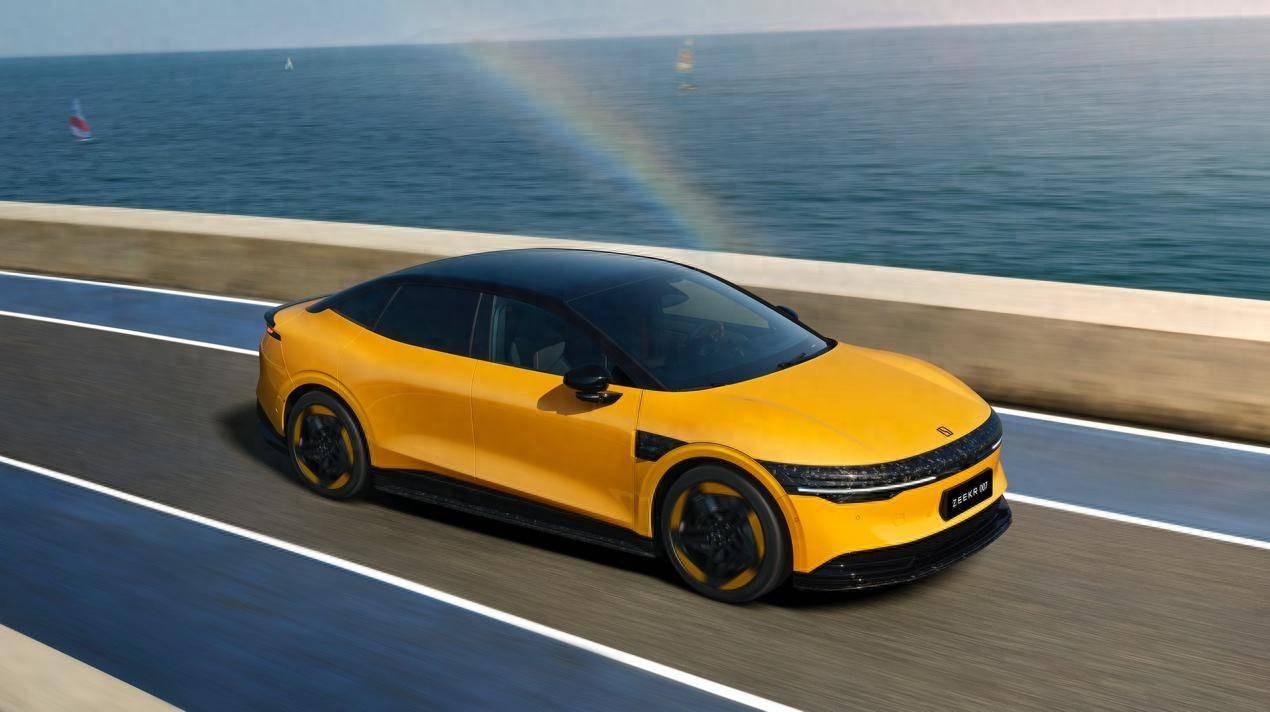 极氪007正式上市:售价20.99万元起 最高续航里程870km_搜狐汽车_搜狐网