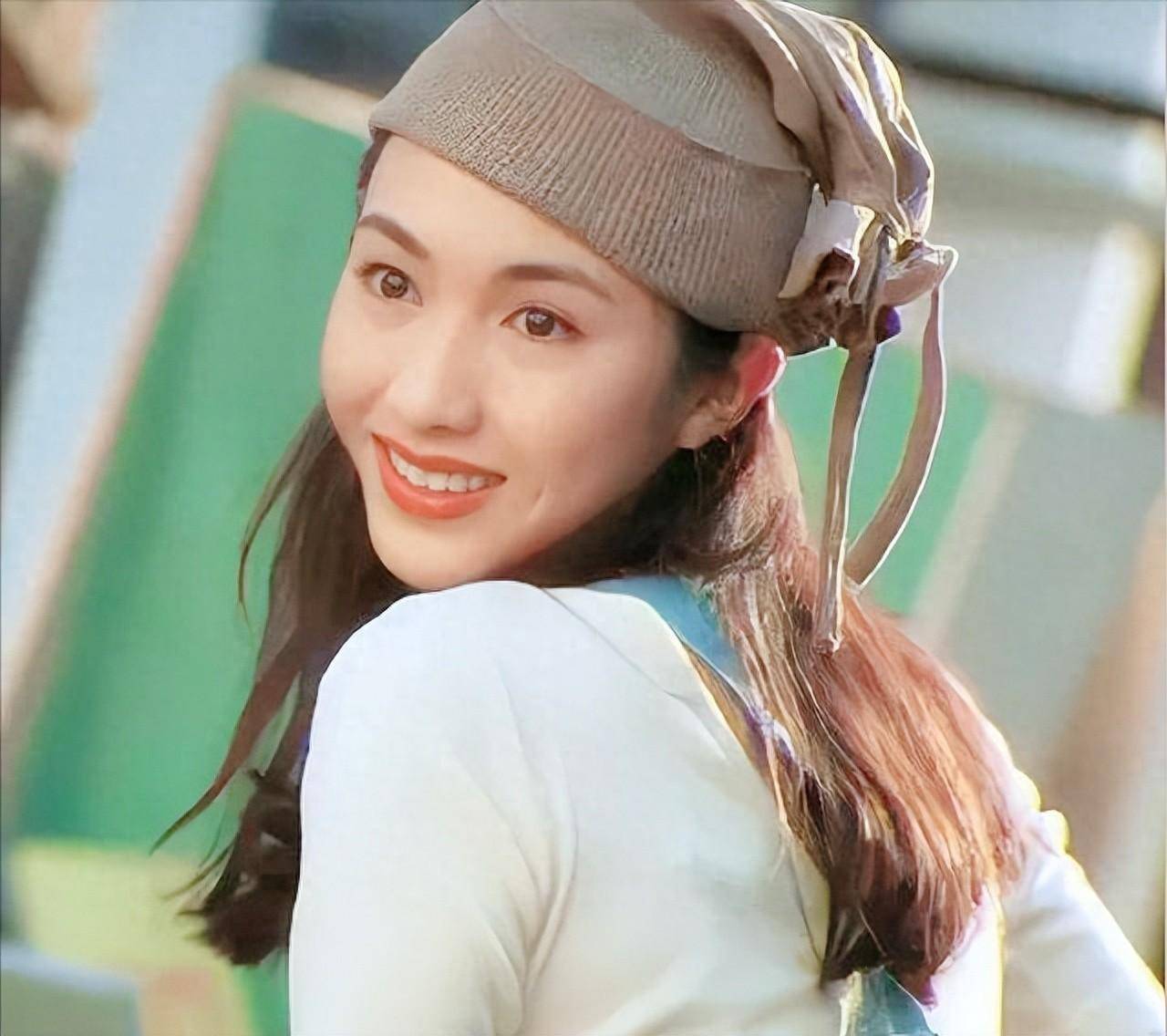 她比小林青霞还美,14年前为救弟弟嫁给残障富豪,如今她还好吗?