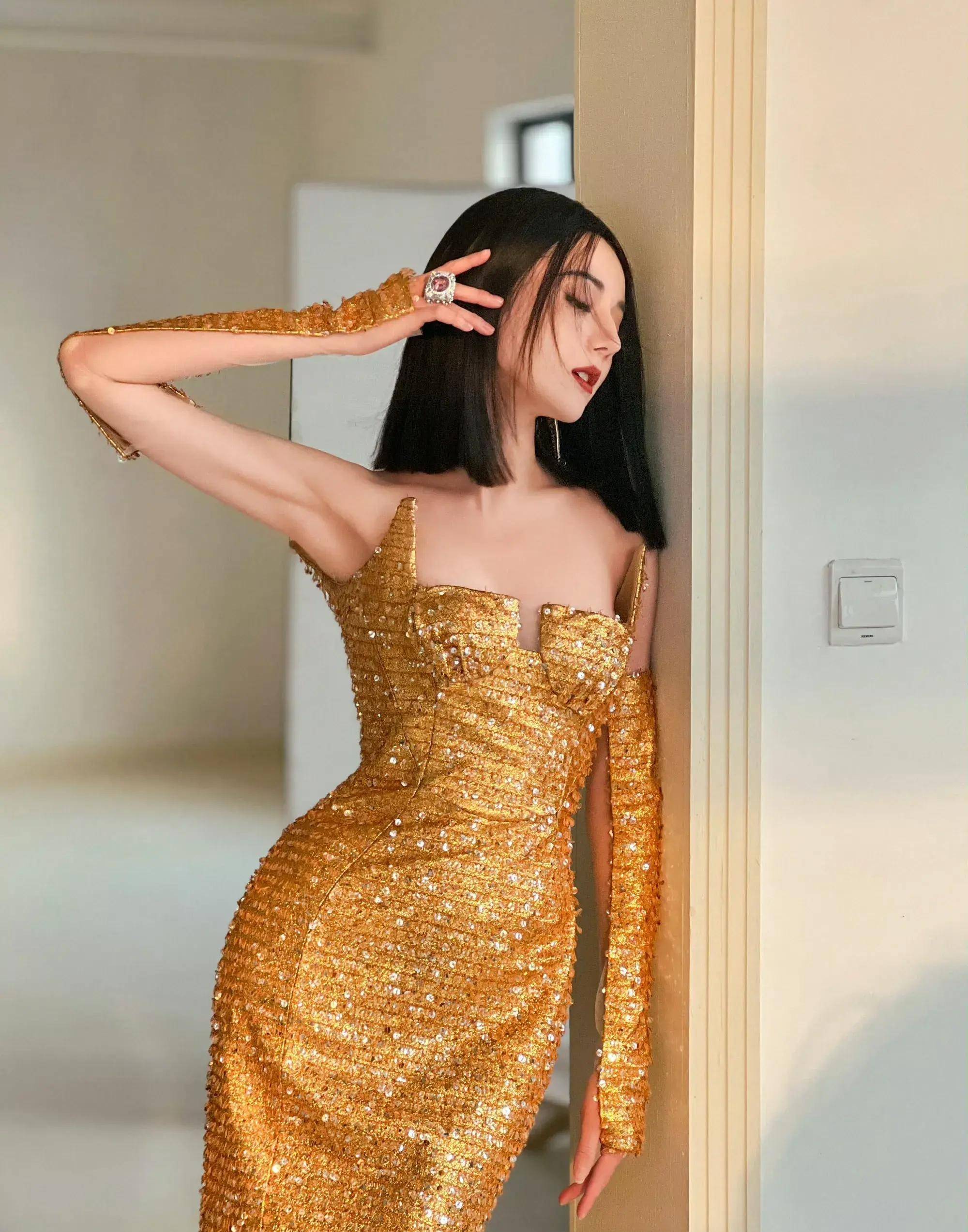 vogue时尚红毯造型最美十位女星,娜扎热巴大杀四方_连衣裙_身材_气质