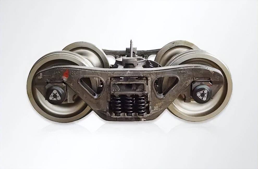 火车上没有方向盘,是怎么控制火车转弯的?车厢之间靠什么连接?