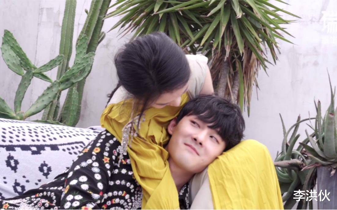 吴倩和张雨剑带娃同游迪士尼,有说有笑很开心,网友劝女方别复婚_孩子