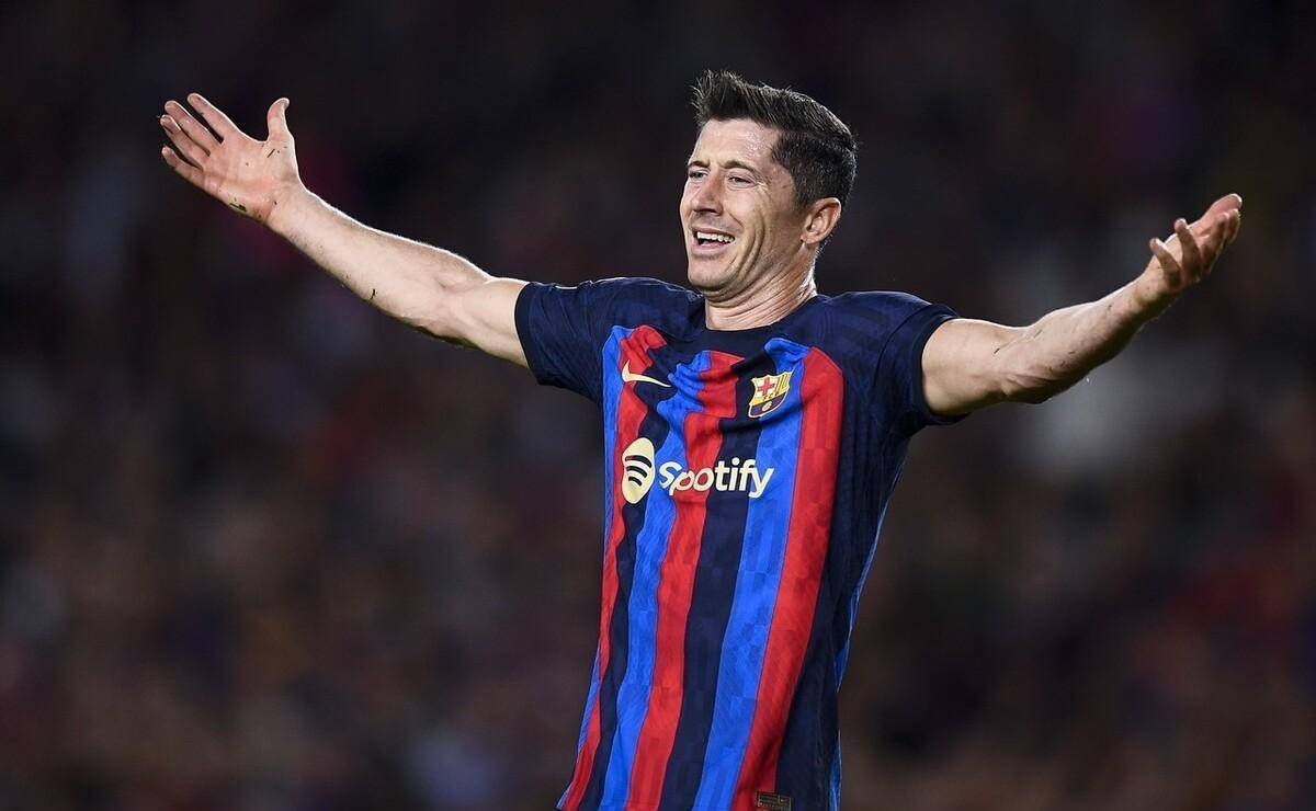 拜仁巴萨再交手,莱万能否击败老东家重挽颜面_比赛_欧冠_理由