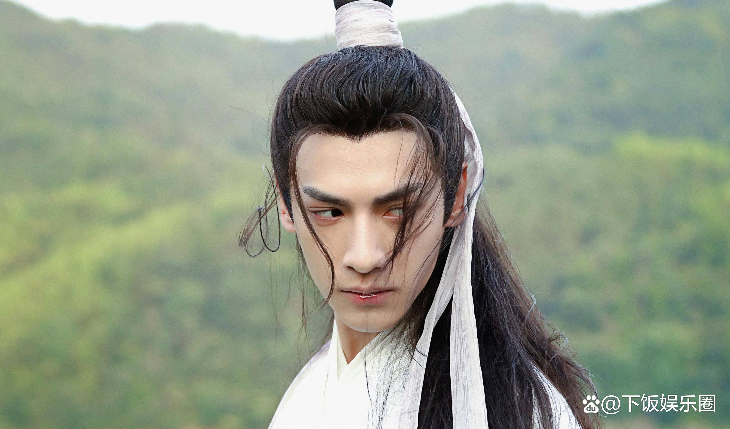 古装小生罗云熙瘦到脱相?比女演员还要瘦小!