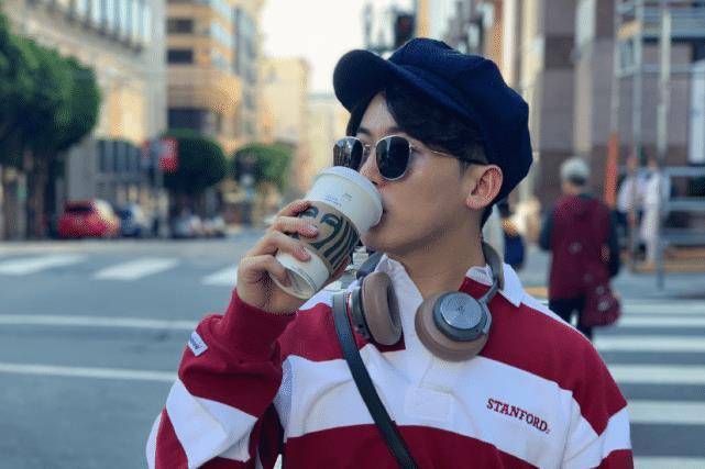 他每期仅有3秒镜头,却让无数粉丝心动_姚译添_节目_男人