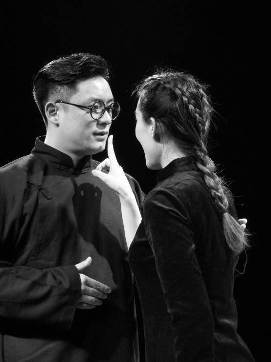 红袖戏剧二十年 自由穿梭在戏曲和话剧之间_中国_舞台_胡适