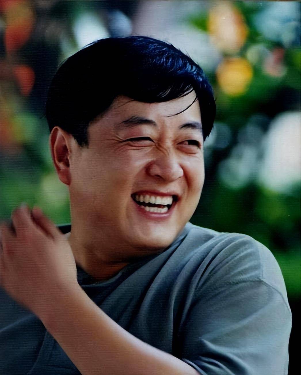 著名演员刘斌:第一任前妻是史兰芽,3次分手3个儿女,人生沉重_工作