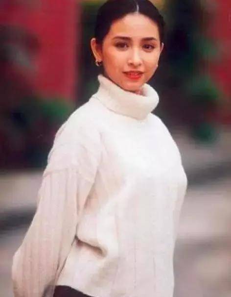 与张国荣传绯闻被雪藏,后嫁入豪门,今53岁面容仍似少女_吴婉芳_儿子