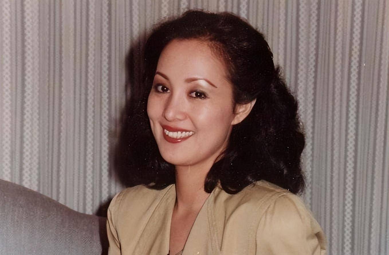 何莉莉:被戴绿帽43年,熬死富豪老公,独揽70亿遗产_赵世_男人_豪门