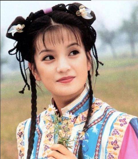 当年黄有龙为了女子,分手港姐叶翠翠,如今她成了真正的大赢家_赵薇