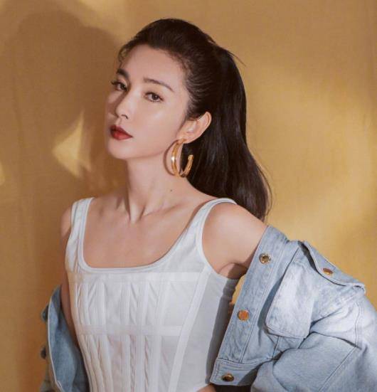 李冰冰自曝身体出问题,长期失眠还怕冷,吃药也无济于事_爱情_作品