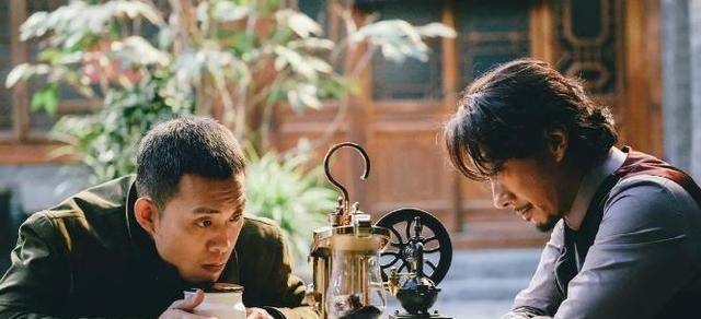 张译《光荣时代》仅播6集就陷神剧泥沼,3个真因值得探讨_白玲_角色_戏