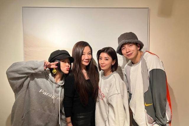 贾静雯闺蜜晒合照,"贾家4美"均有出境,4岁波妞亮点多_事业_女儿_美女