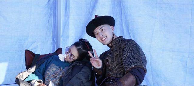 中的十四阿哥也毫无违和感~只要颜值高,造型随便凹还蜜汁撞脸邓伦~你