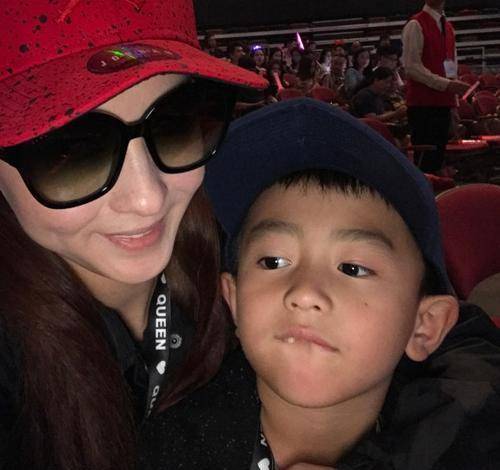 他才是最帅星二代!_谢霆锋_丁禹兮_长相