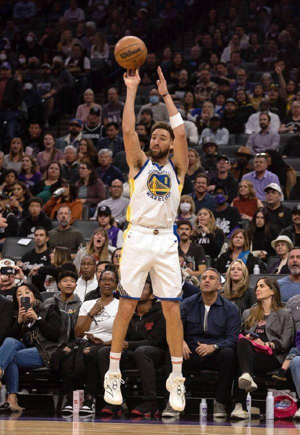 太阳今天这一超神数据换谁来结果都一样_库里_克莱_比赛