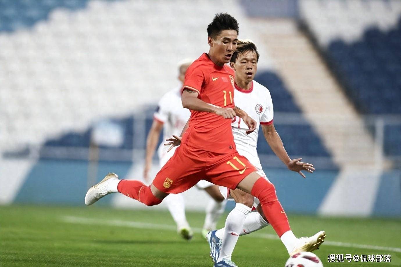 国足喜讯！1-2输给中国香港后，却因祸得福：亚洲杯首战拿3分稳了_搜狐网