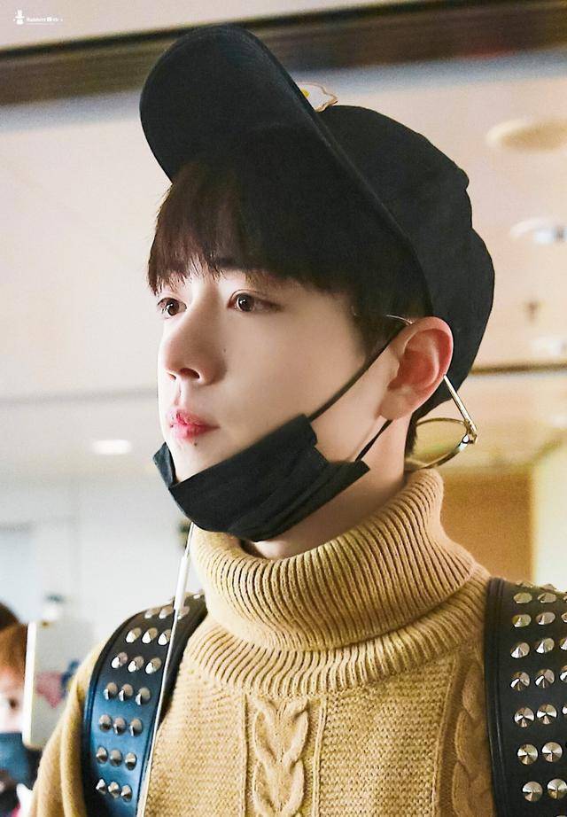 肖战超萌煎蛋奶黄包造型合集,点开收获一枚暖暖的小可爱