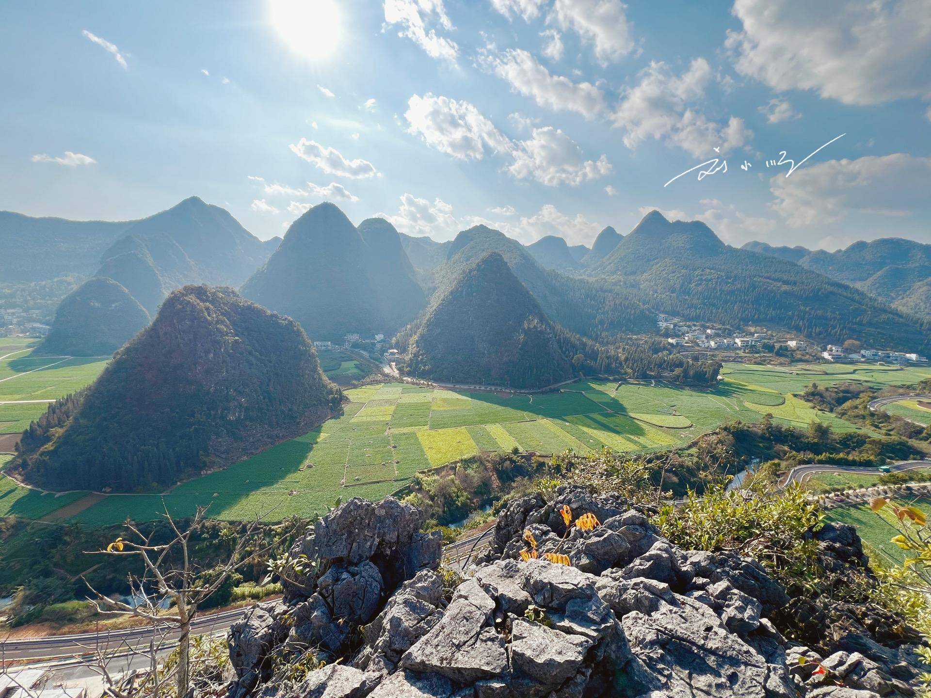 贵州黔西南州的著名4a级旅游景区,就在首府兴义,游客都要来打卡