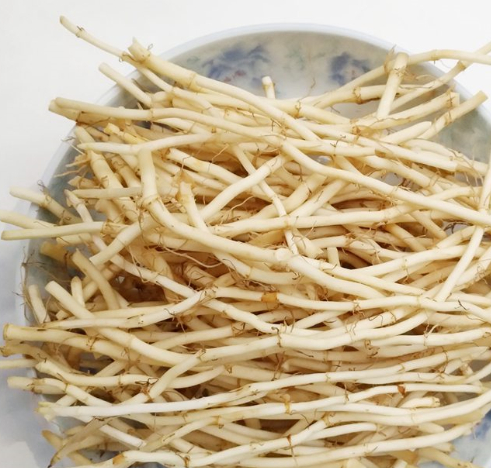 但鱼腥草茶却有些清香,在祛湿抗炎抑菌上很有功效_折耳根_效果_时候