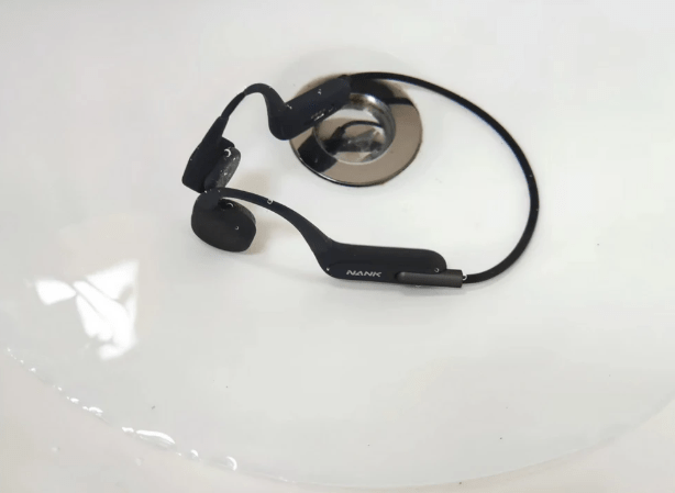 骨传导耳机不踩坑推荐指南，南卡/韶音/墨觉实测告诉你答案！