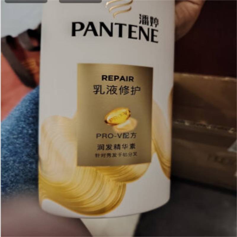 头发有头皮屑洗什么洗发水好?最止痒的洗发水介绍