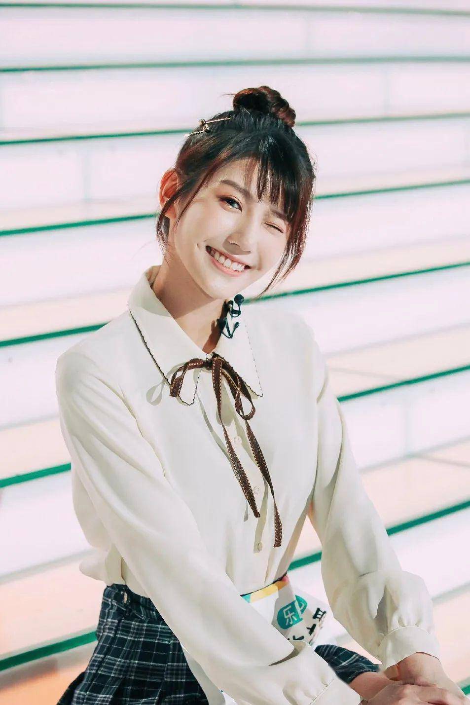 mtv asks | 创造营2020甜美女孩朱主爱竟然有着"老灵魂"?