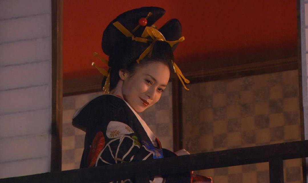 看到《仁医》里和霍乱对抗的医生,让我再次由衷感恩每日奋战在新冠